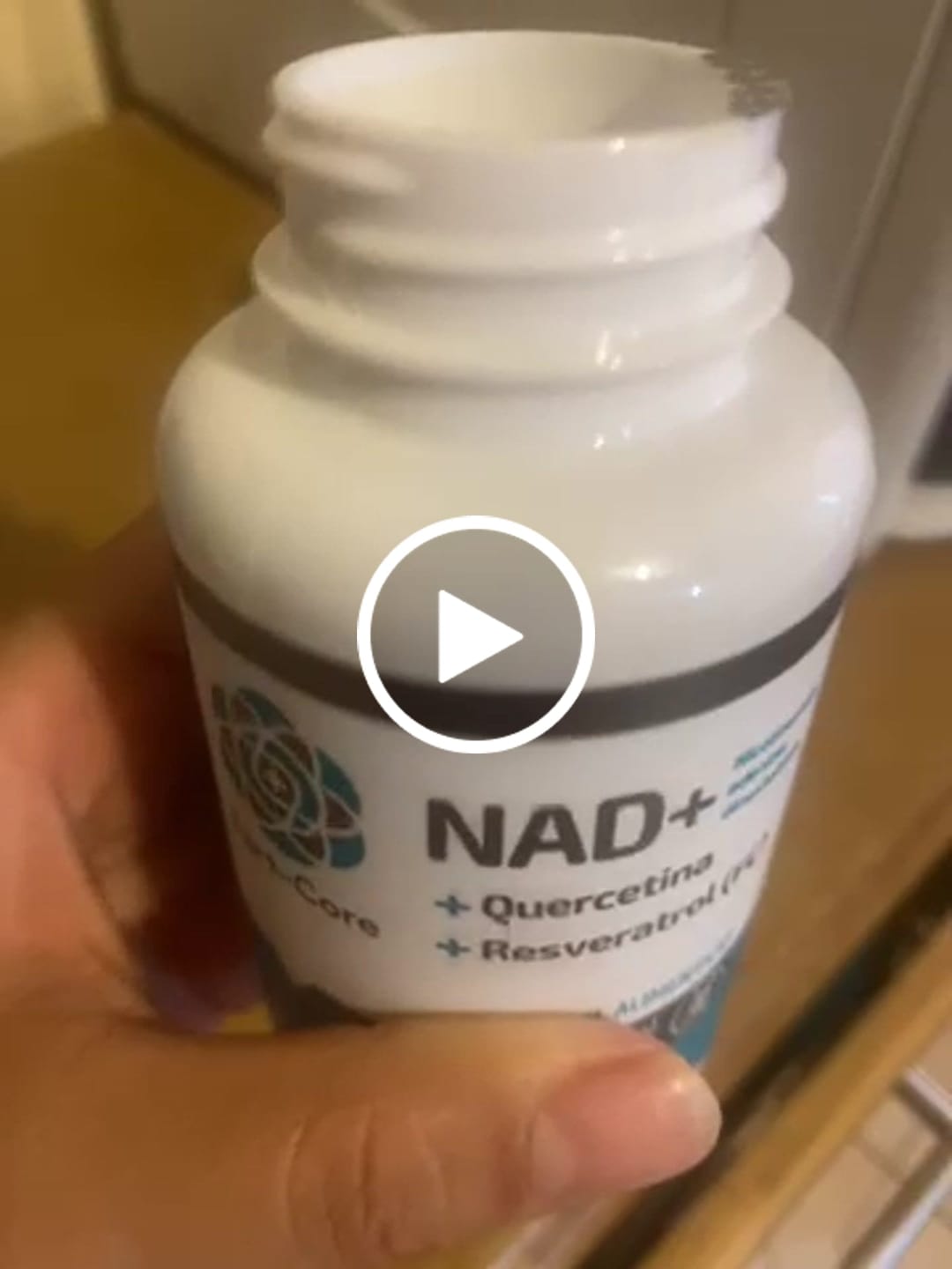 Customer video review of NAD+ Quercetina y Resveratrol Fort Core