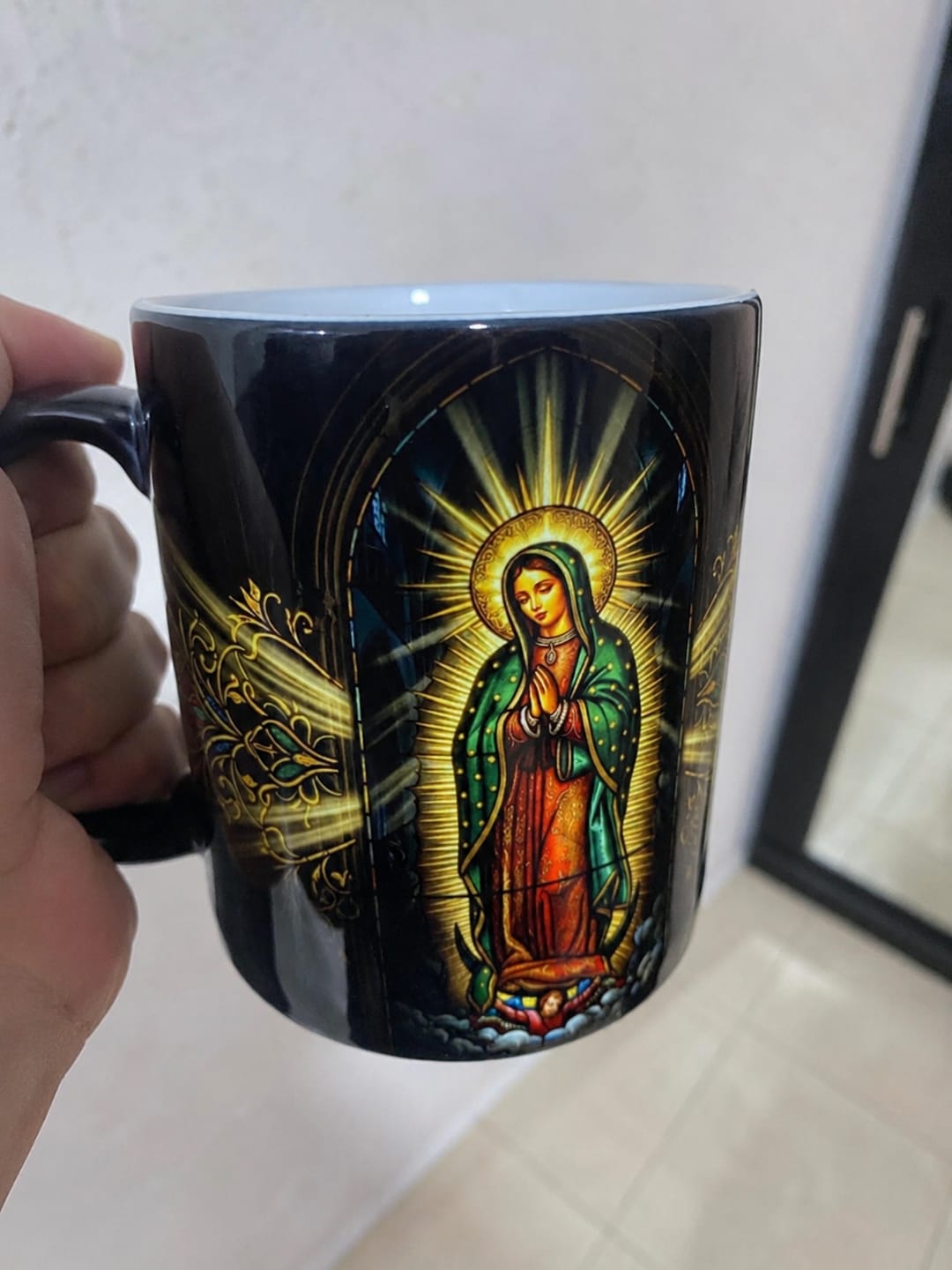 Customer photo review of Taza reveladora Virgen de Guadalupe