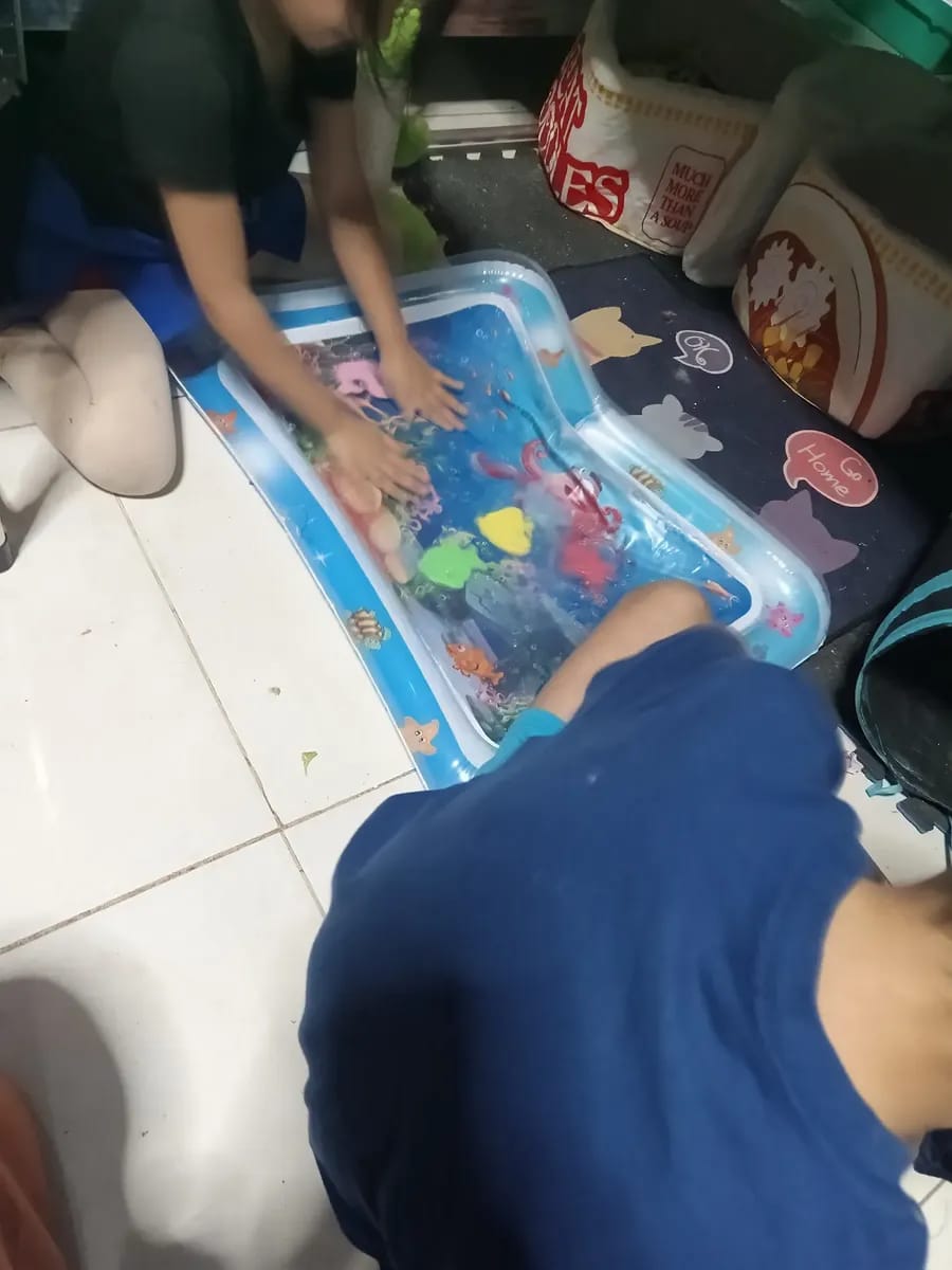 Customer photo review of Estimula y aprende mientras juega
