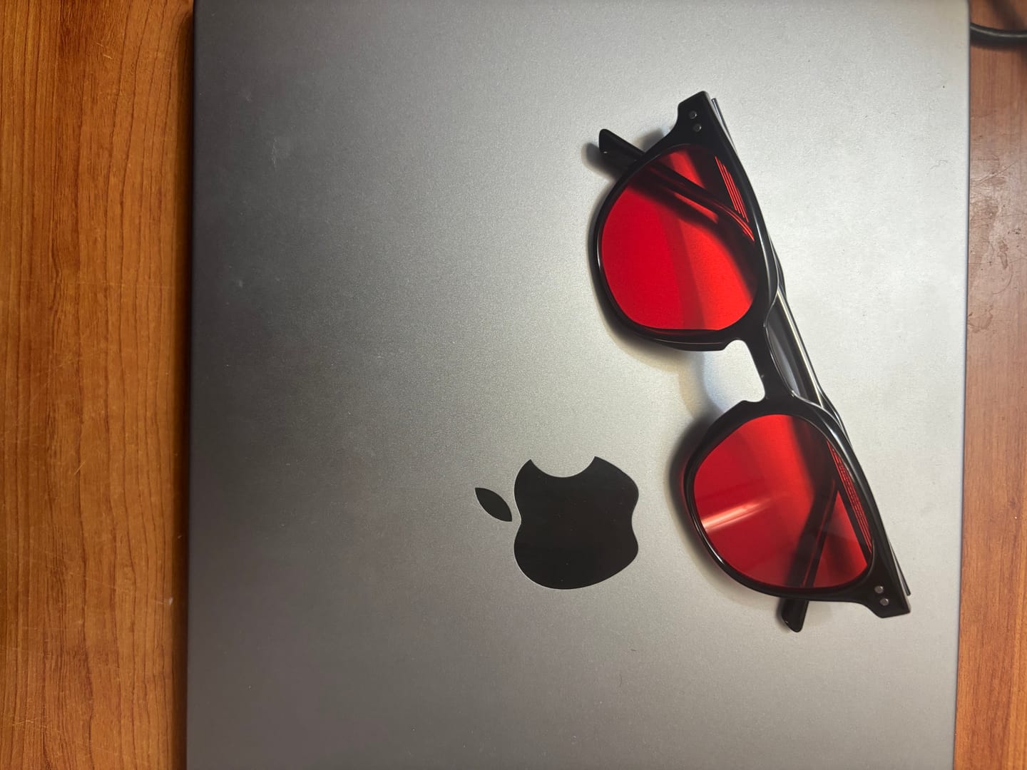 Customer photo review of Niva Night Red® Gafas de Luz Roja con Protección contra Luz Azul