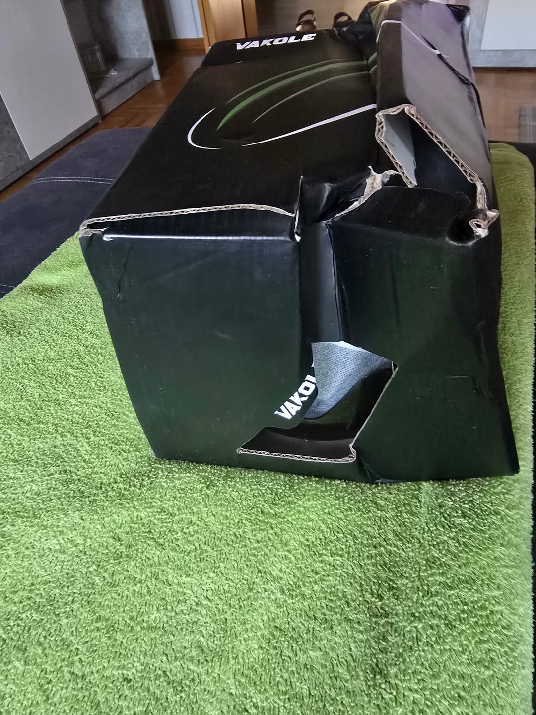 Customer photo review of Vakole Integrally Molded Bicycle Helmet with Magnetic Goggles