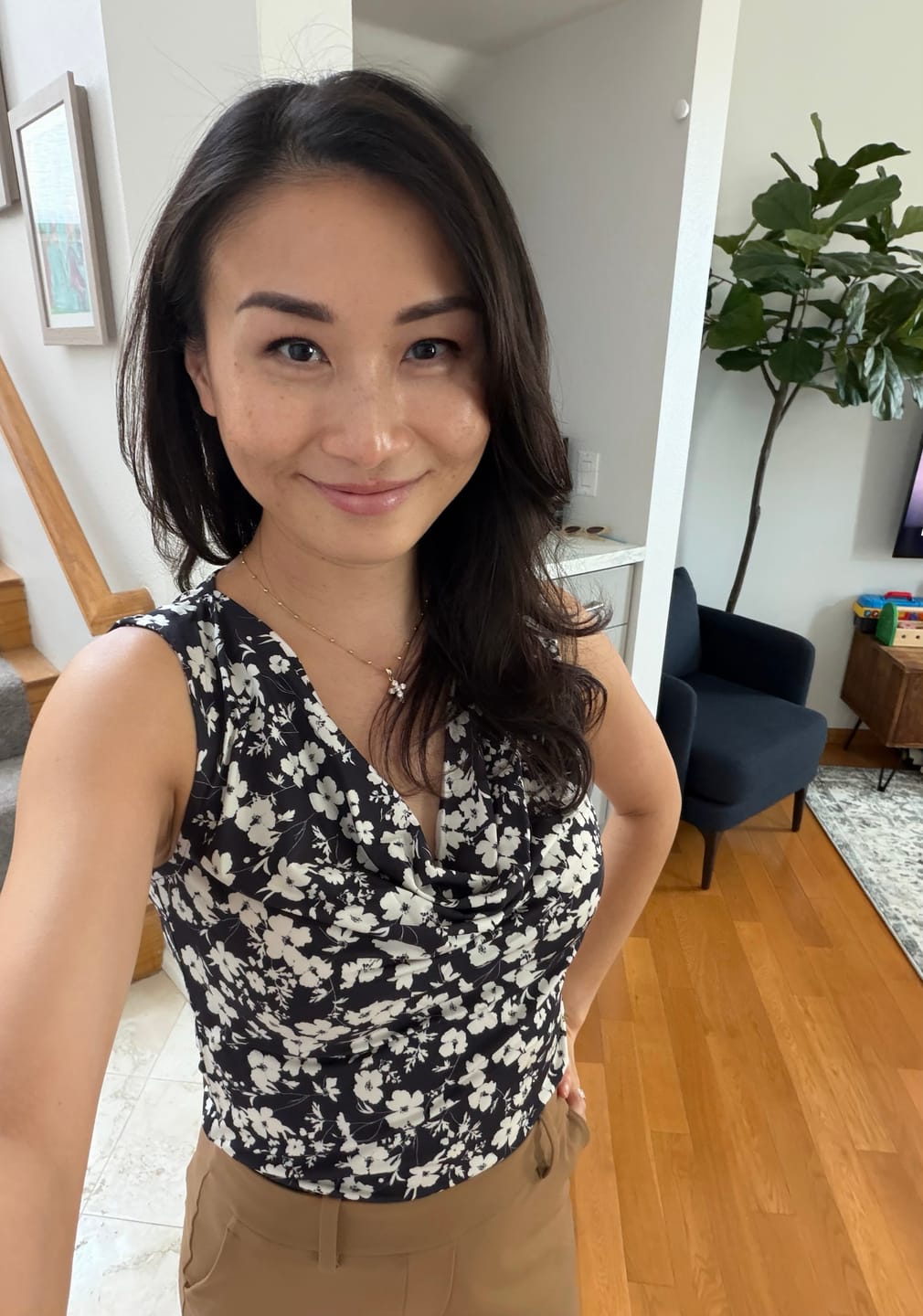 Customer photo review of Cece Curator Top - Light Printed Jersey :: Happy Floral