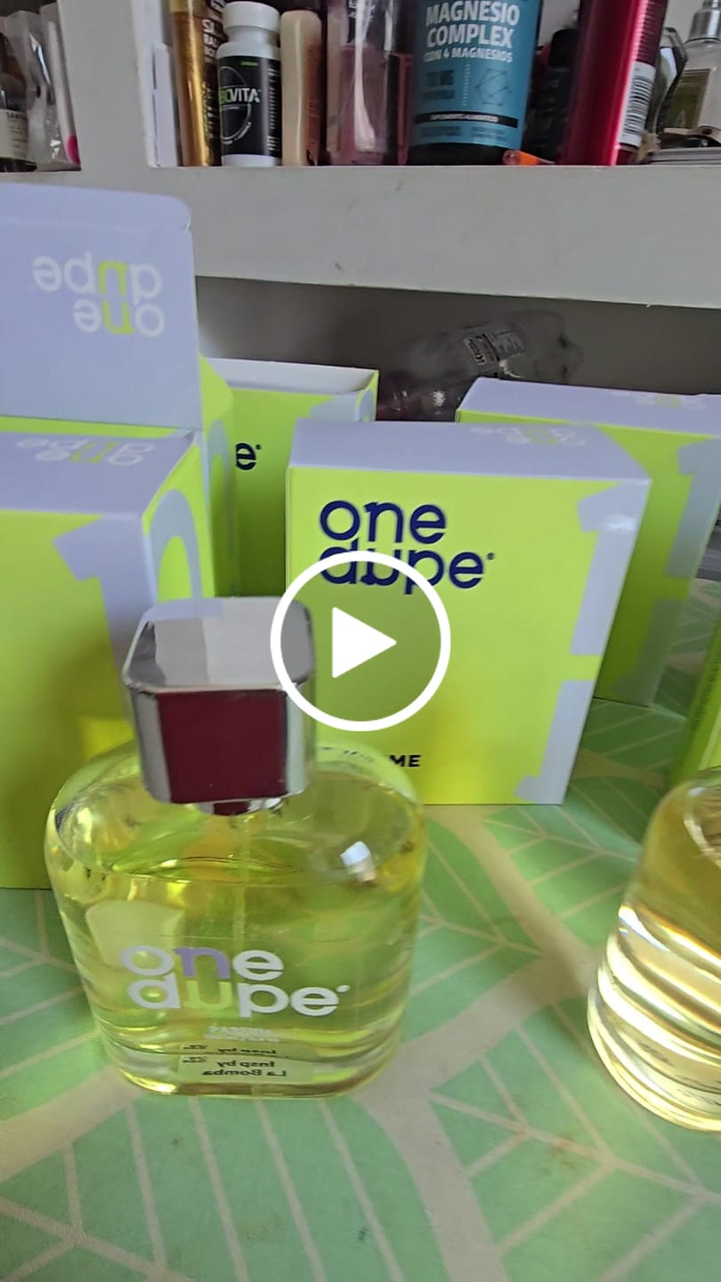 Customer video review of Perfume inspirado en La Bomba Carolina Herrera