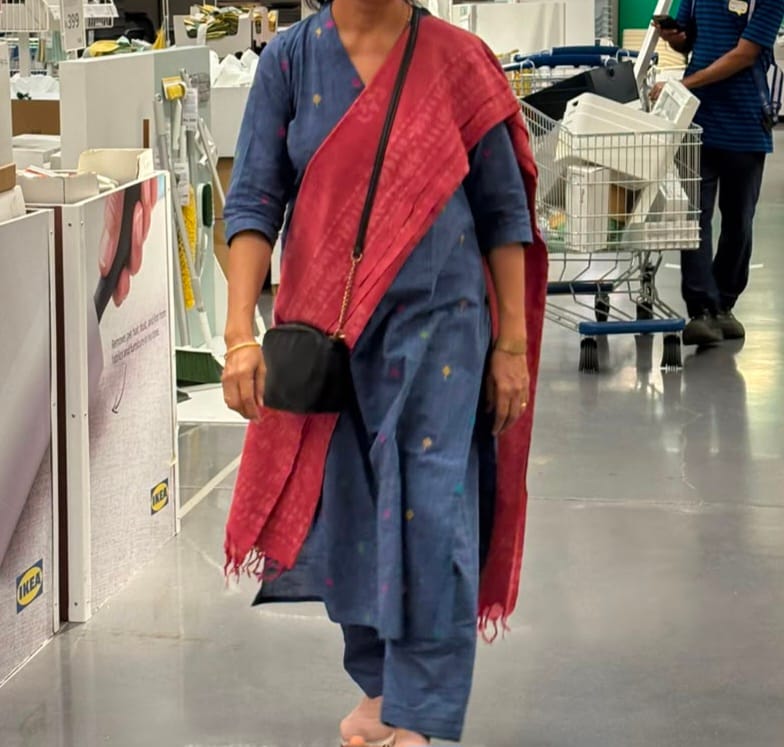 Customer photo review of Set of 2- Induraga South Cotton Kurta & Pants Set