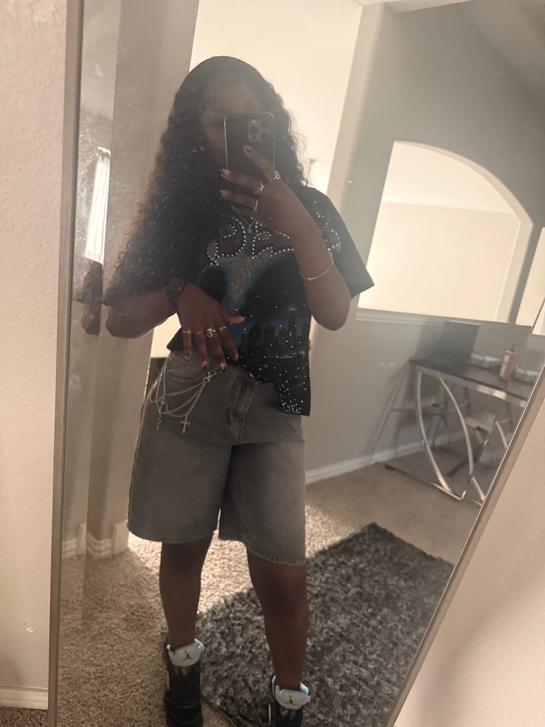 Customer photo review of Boxy L.A. Skyline Iced Out Tee-435