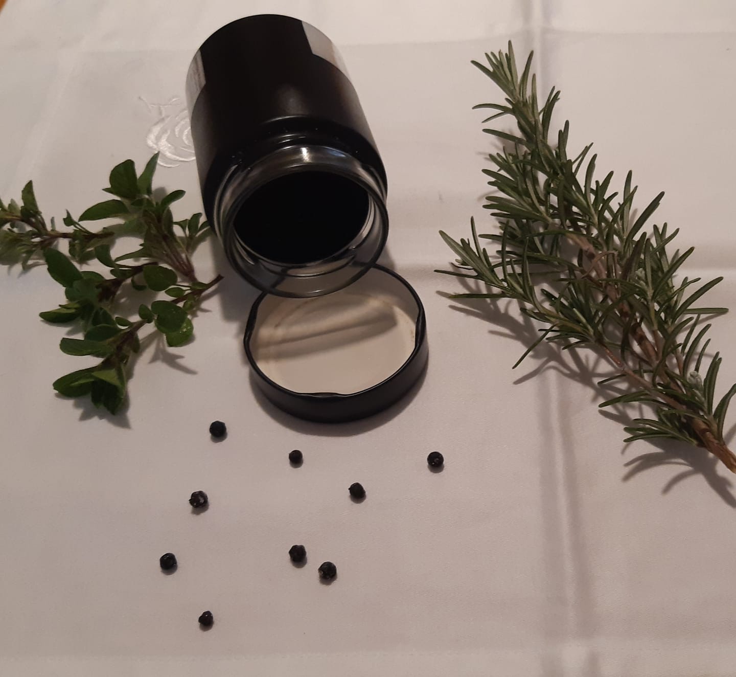 Customer photo review of Bourbon Urwald Pfeffer, ganz (Wildsammlung)