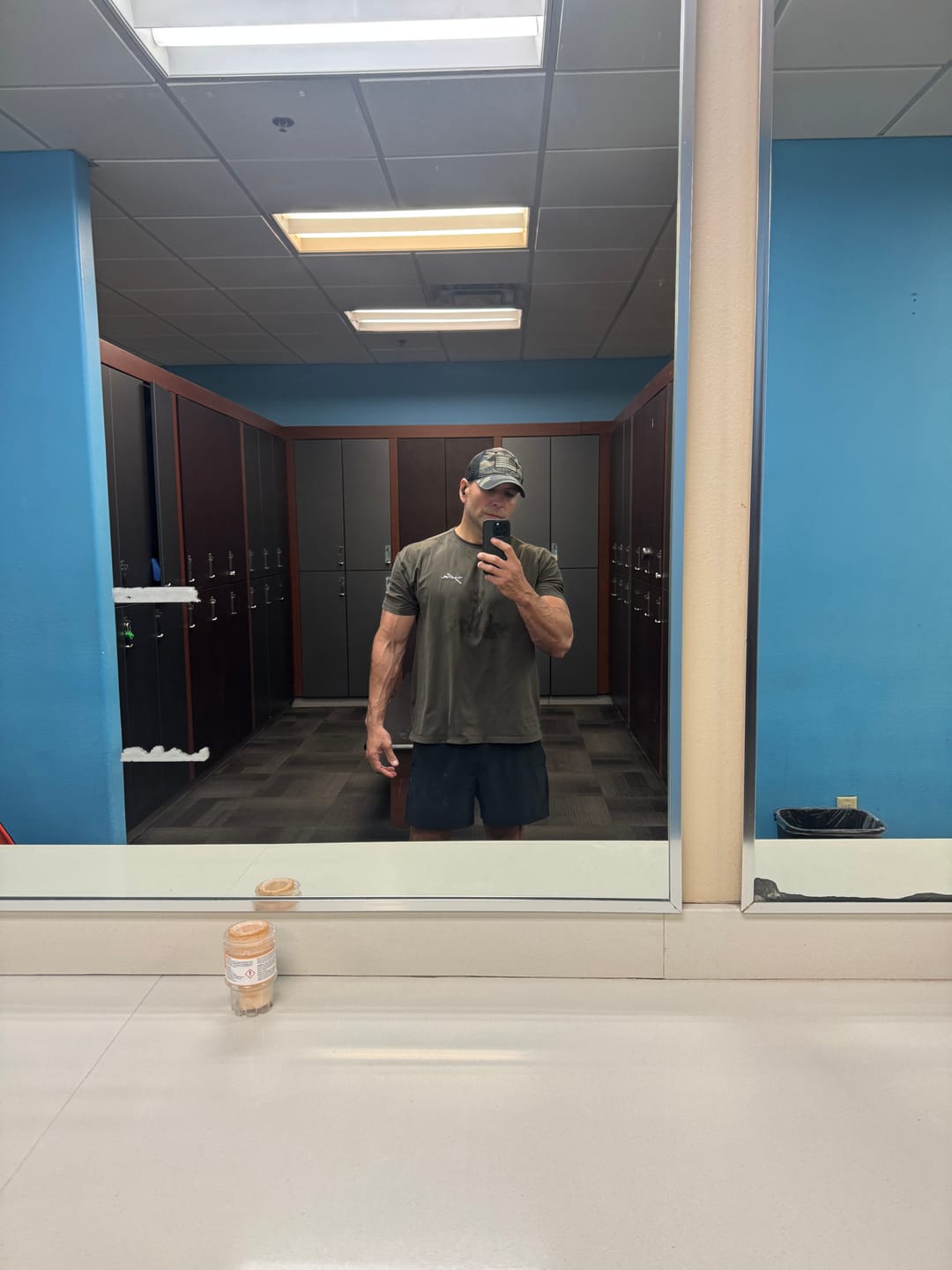 Customer photo review of 466 Tailored Tees