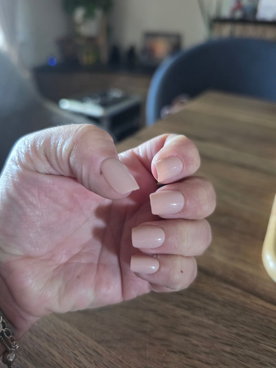 Customer photo review of Glue stickers - 180 V1