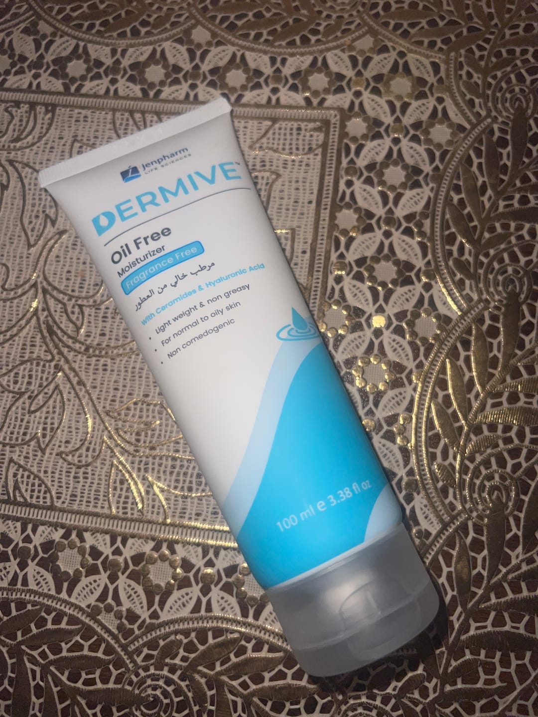 Customer photo review of Dermive Oil Free Moisturizer