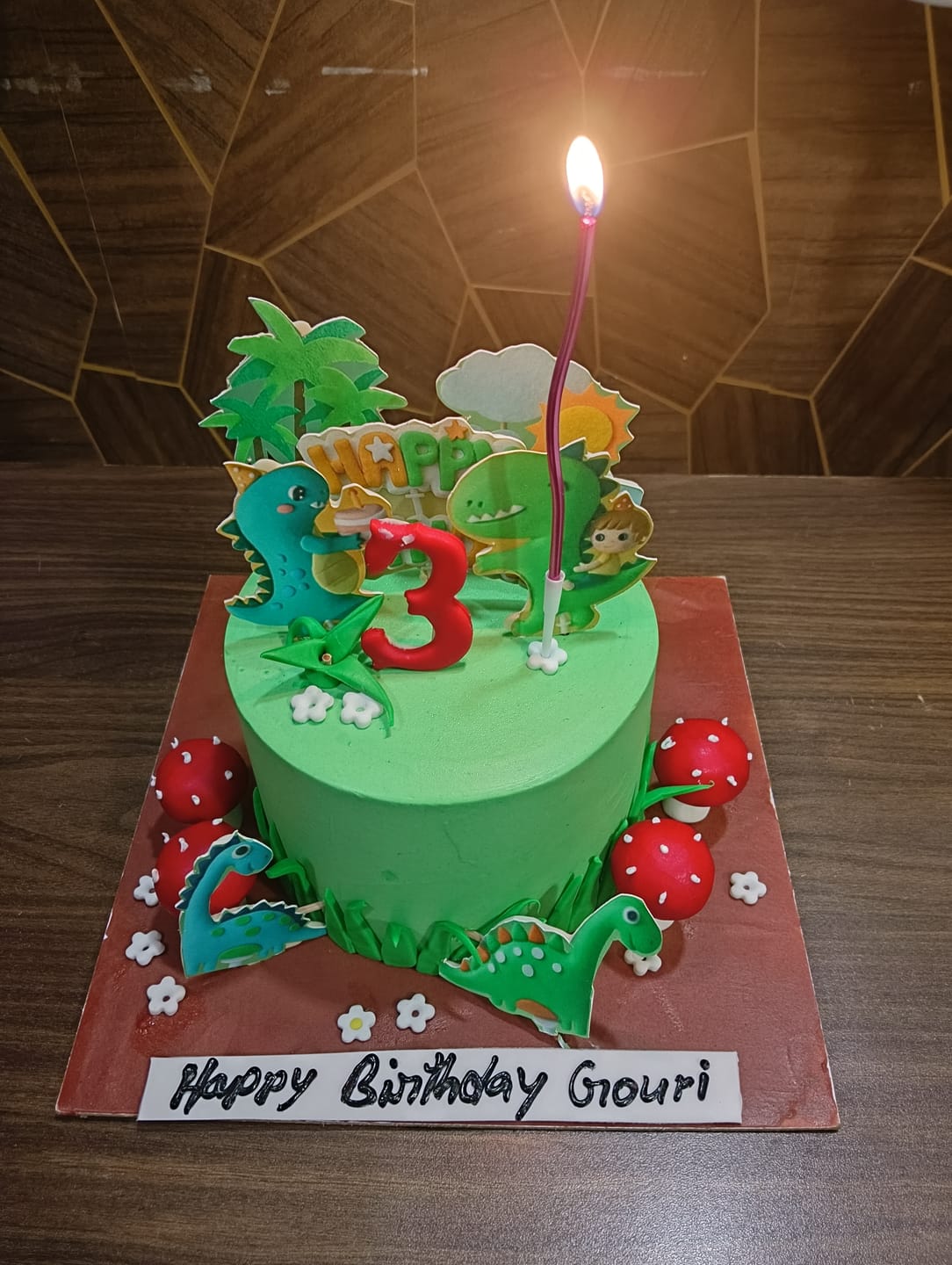Customer photo review of Dinosaur Party Cake