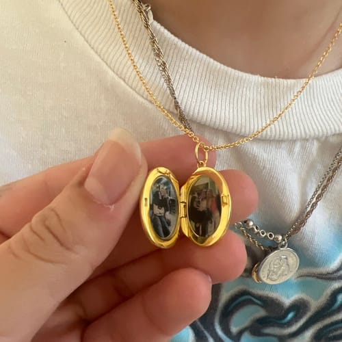 Customer photo review of Custom Photo Oval Locket Necklace
