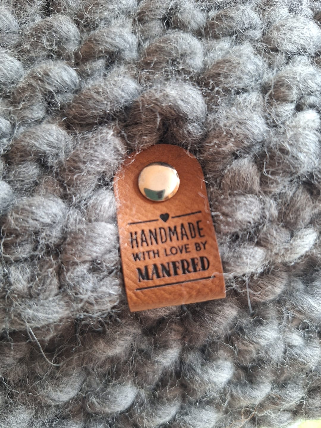 Customer photo review of Kunstleder-Labels mit Chicago Screws - Personalisierte Labels