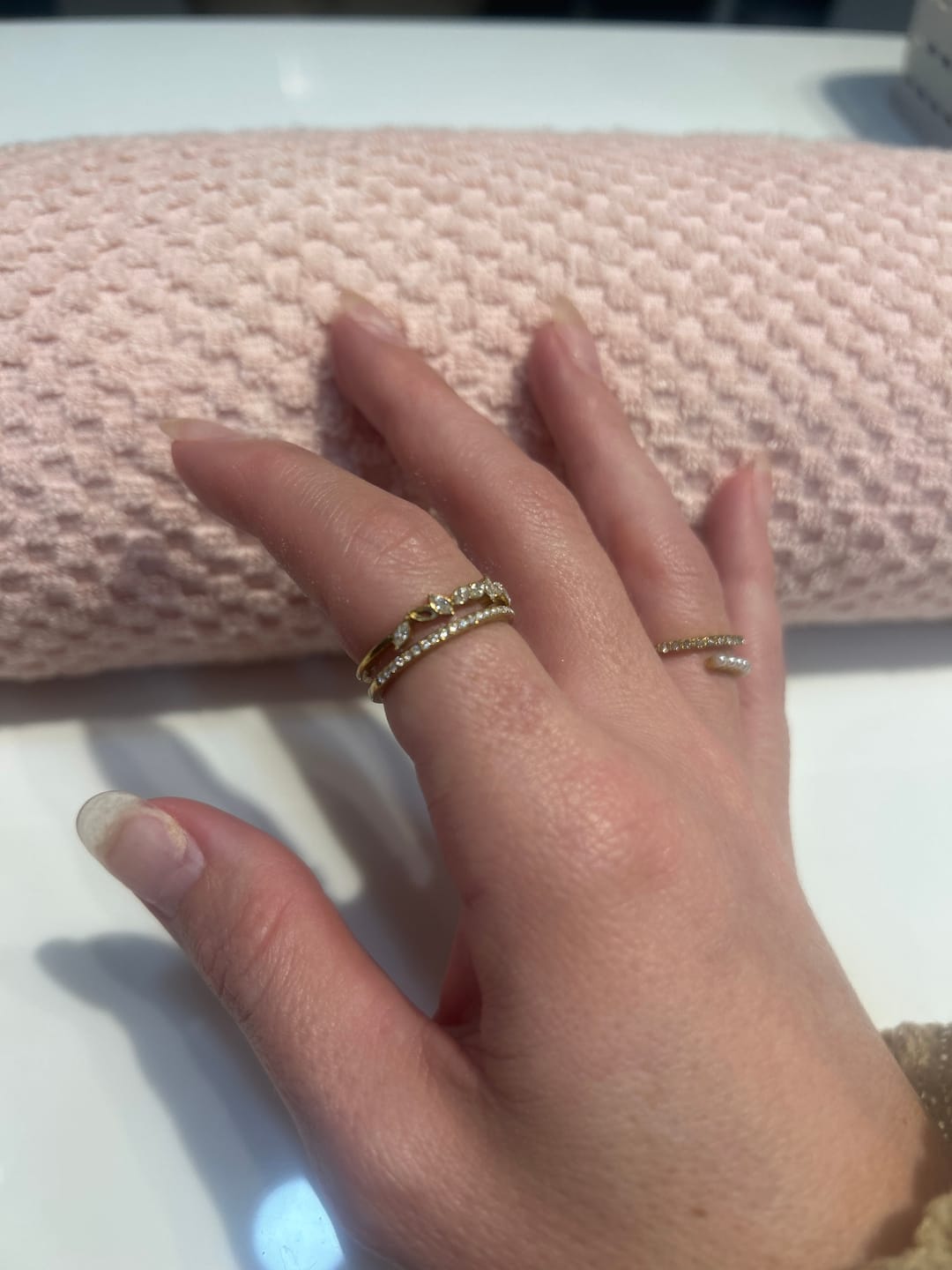 Customer photo review of 18K Gold Mia Crystal Ring