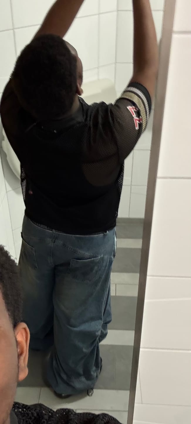 Customer photo review of Aelfric Eden Detachable Plaid Layer Baggy Jeans