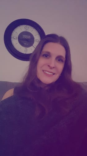 Customer photo review of Brushed scarf with thumb holes - Black