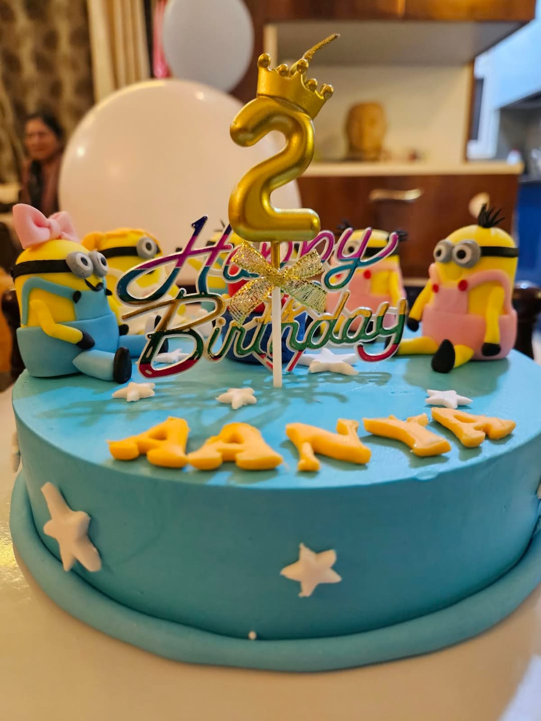 Customer photo review of Minion Party Cake
