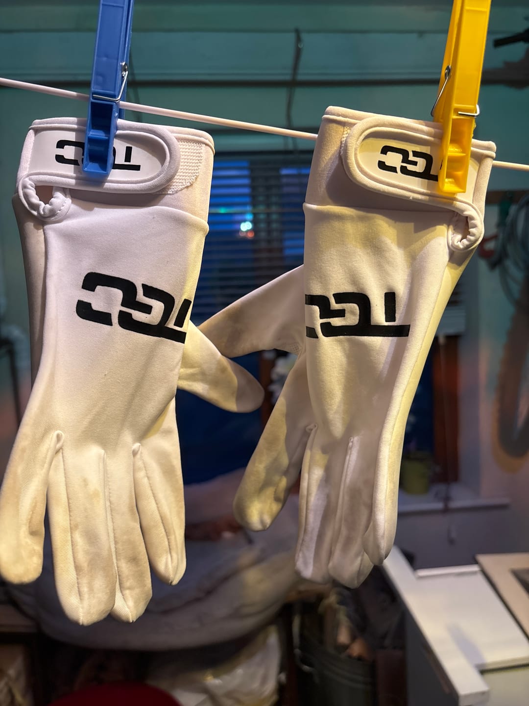 Customer photo review of White Gloves