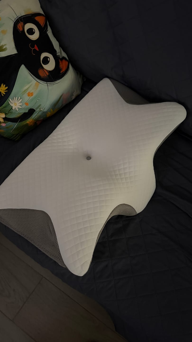 Customer photo review of Almohada cervical ergonómica