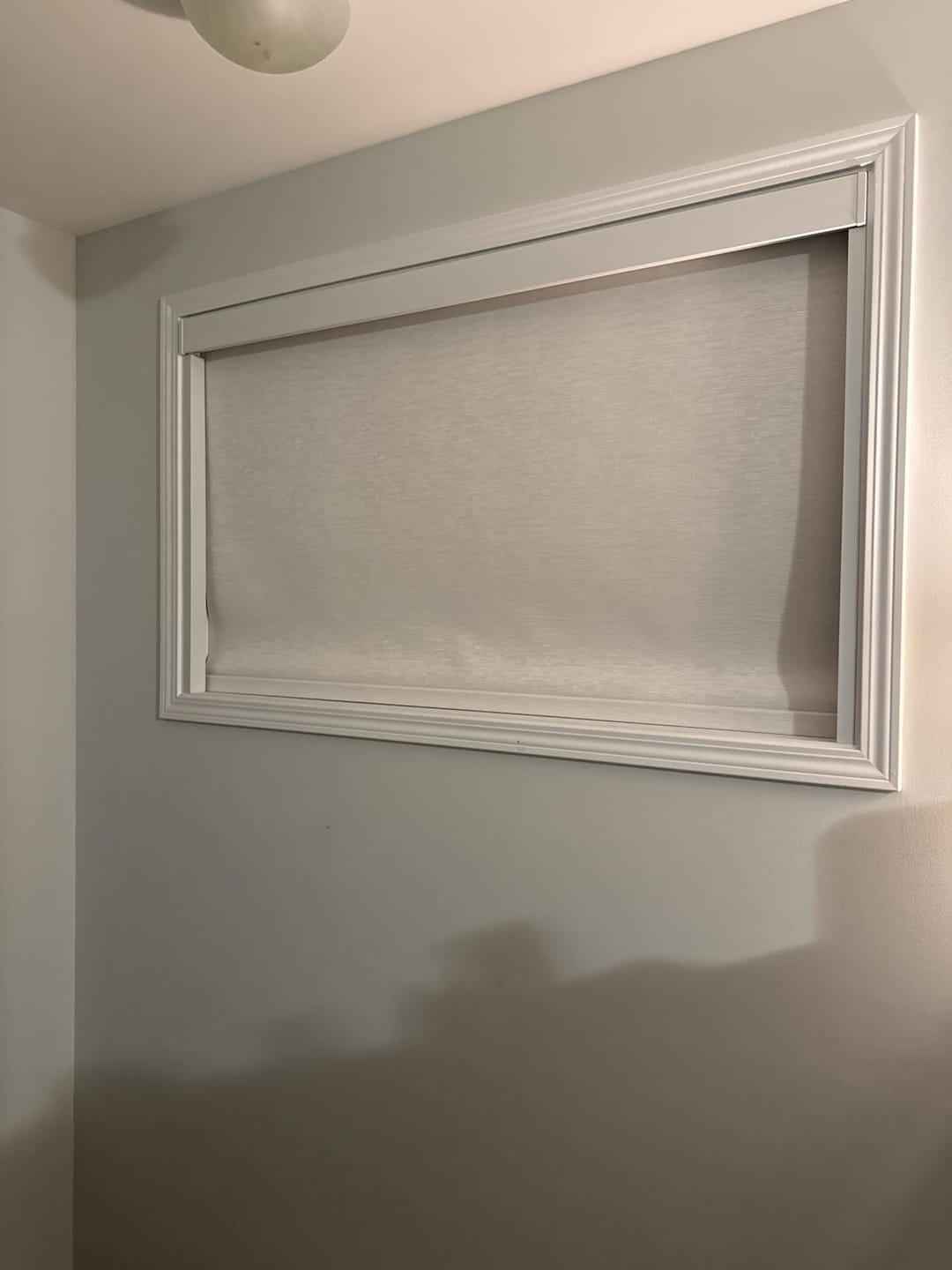 Customer photo review of Bringnox Motorized Roller Shades 100% Blackout Linen