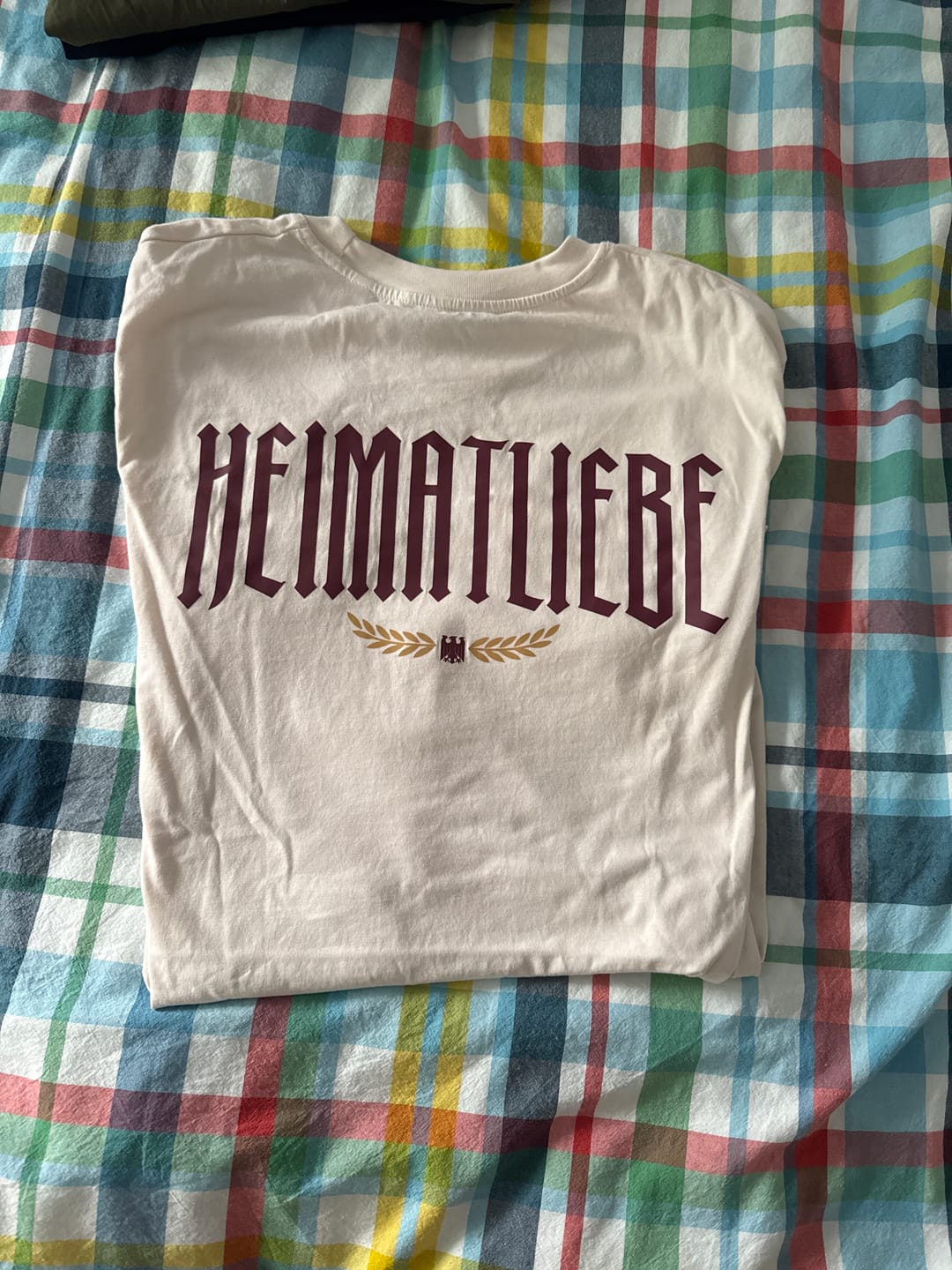 Customer photo review of Heimatliebe Statement - Shirt - White