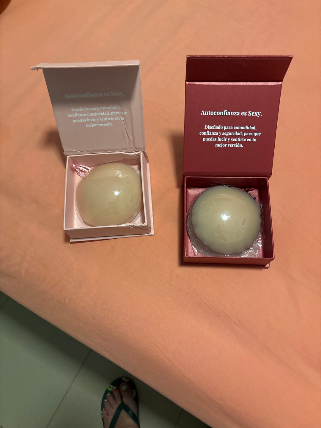 Customer photo review of Pezoneras Círculos sin Adhesivo