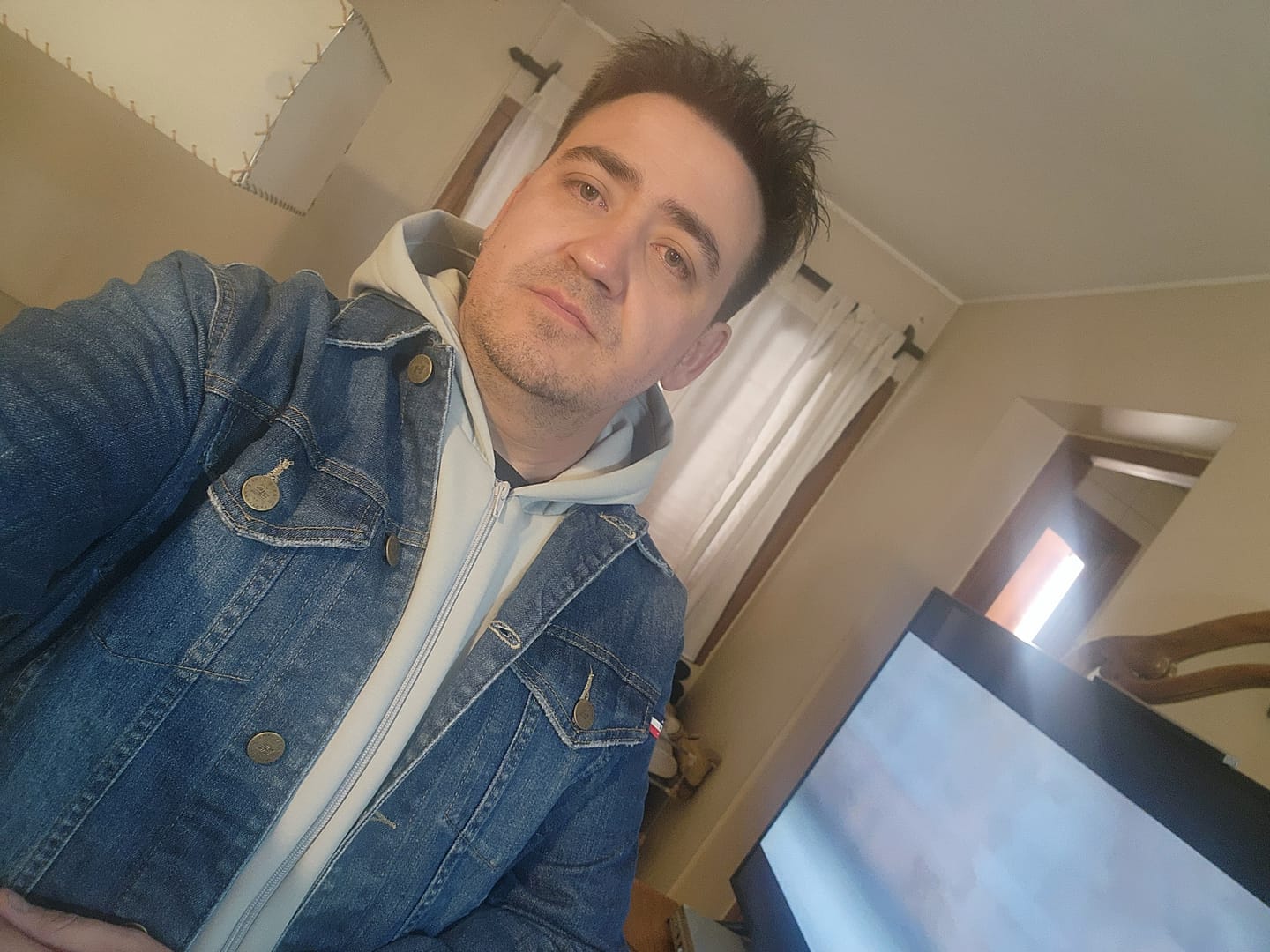 Customer photo review of Campera de Jean Legend