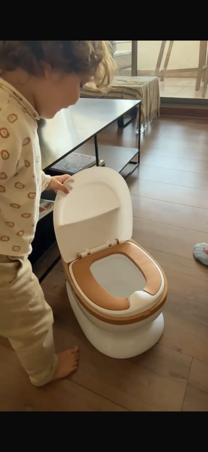 Customer photo review of Pelela Inodoro Bacinica Con Sonido Baño Portátil Para Niños