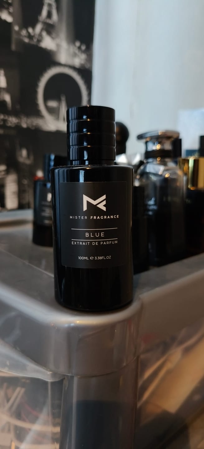 Customer photo review of Blue