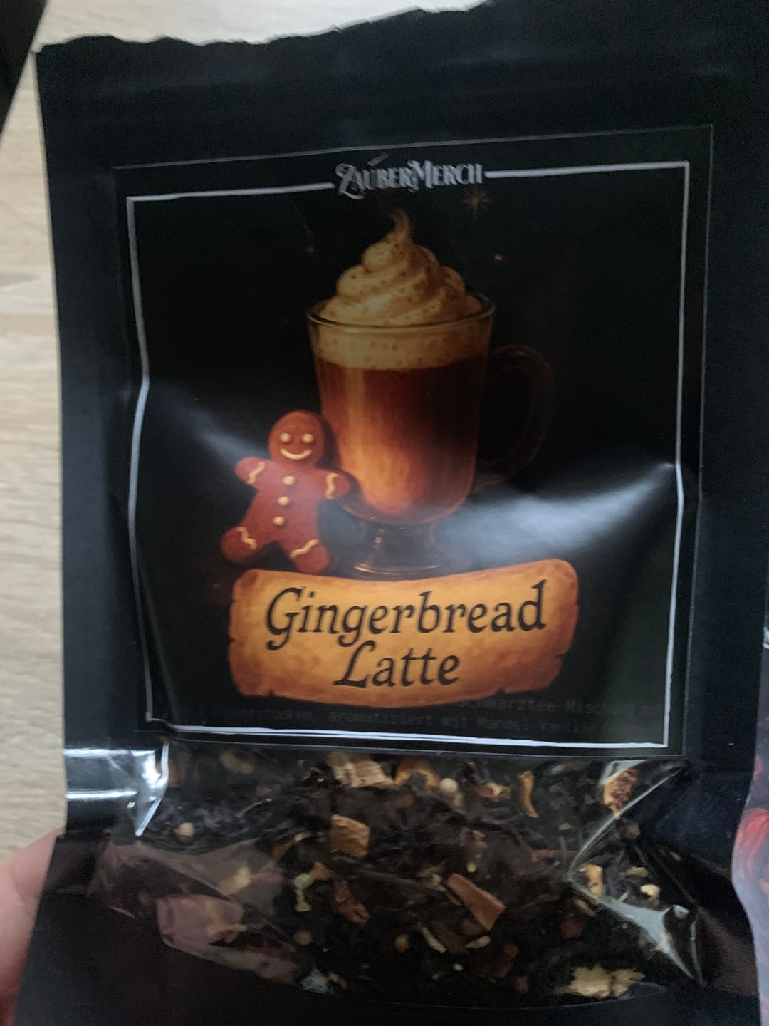 Customer photo review of Gingerbread Latte – Weihnachtlicher Schwarztee mit Mandel & Vanille | Limitierter Winter Tee