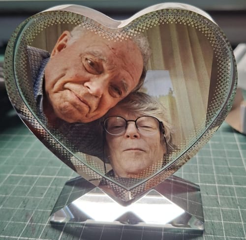 Customer photo review of Foto Kristal Hart met Standaard – Gepersonaliseerd Cadeau met Foto