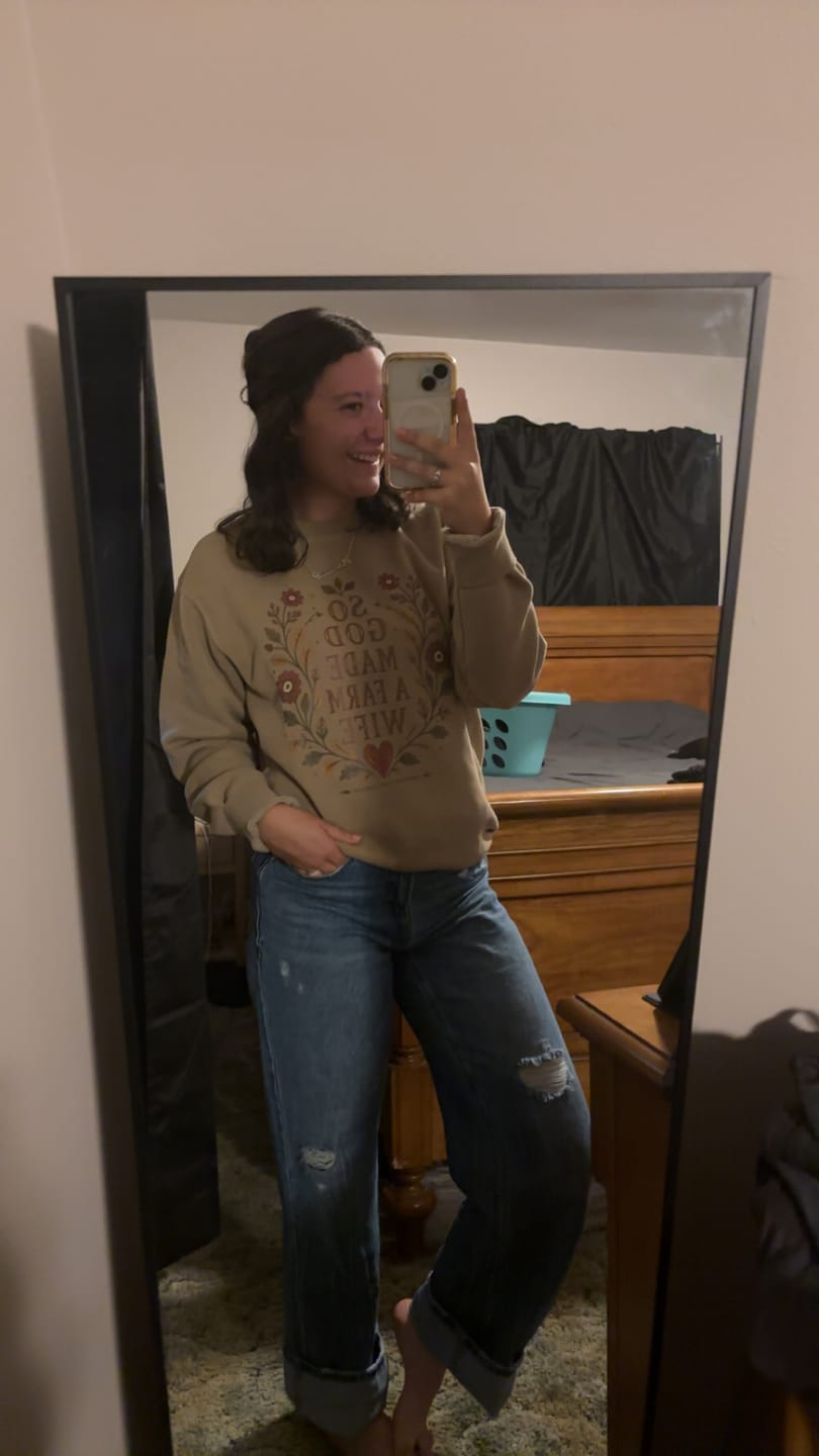 Customer photo review of Fall 'So God Made a Farm Wife' Adult Crewneck