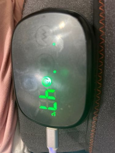 Customer photo review of Ceinture Lombaire Chauffante & Massante Rechargeable