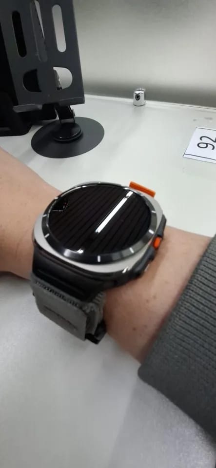 Customer photo review of Samsung Galaxy Sport Magnetic Nylon Watch Band – Ultra/Ultra2