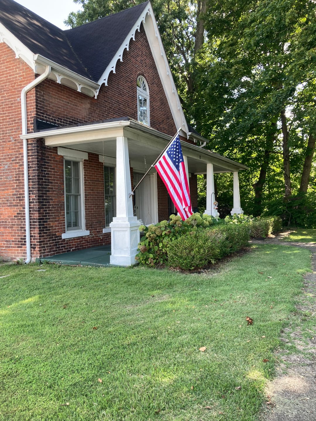 Customer photo review of NEW! Prestige House Flag Pole - A Complete Wall-Mounted Kit