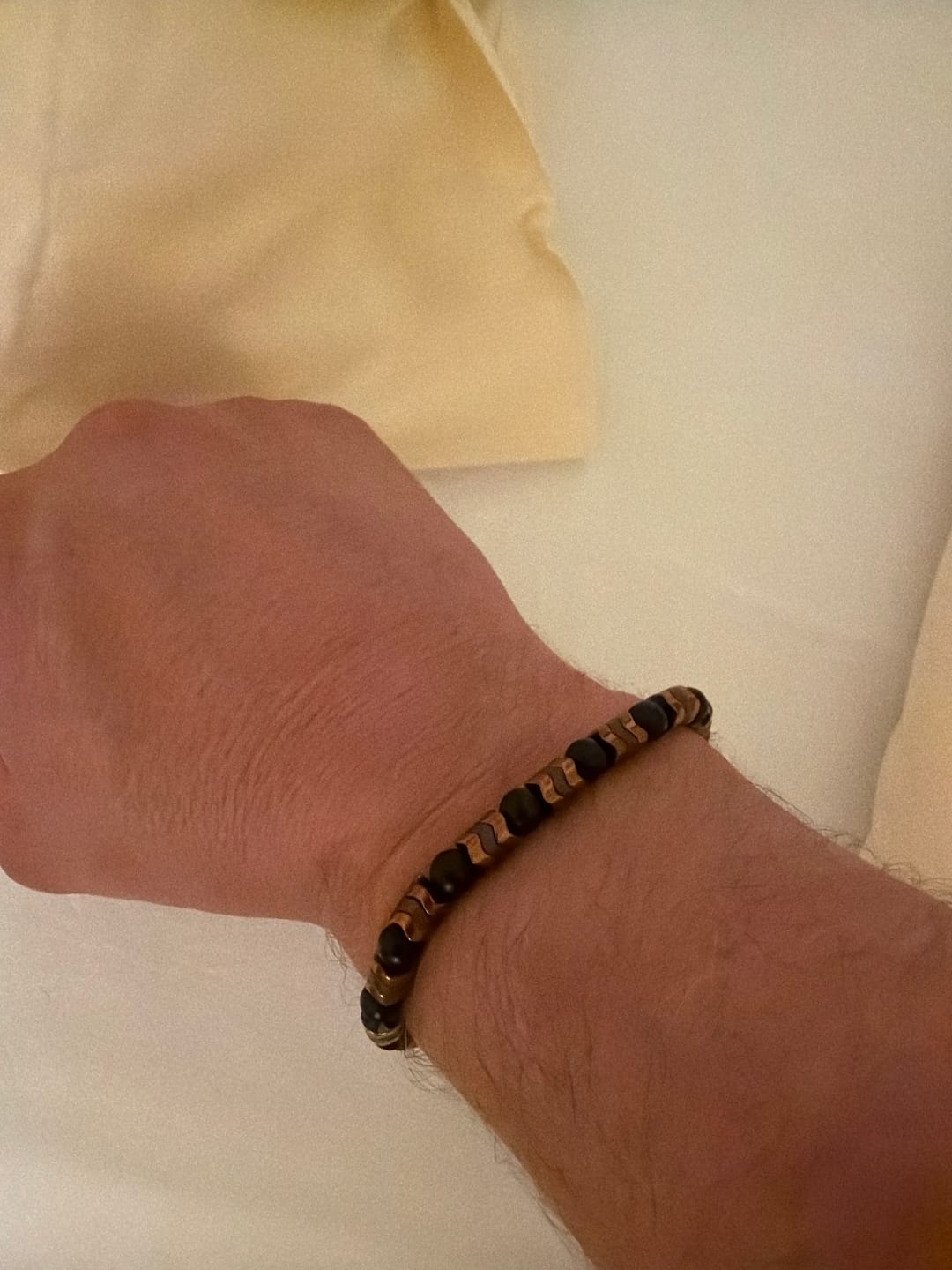 Customer photo review of Obsidian Armband - Power