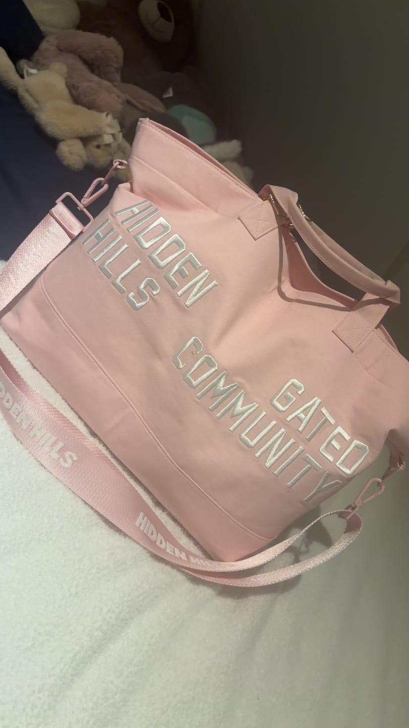 Customer photo review of GATED COMMUNITY CANVAS SHOPPER BAG LIGHT PINK