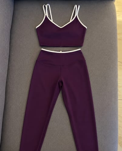 Customer photo review of Women’s Top & Leggings Workout Set – Linea Legging