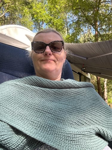 Customer photo review of Sleek - Aurora green