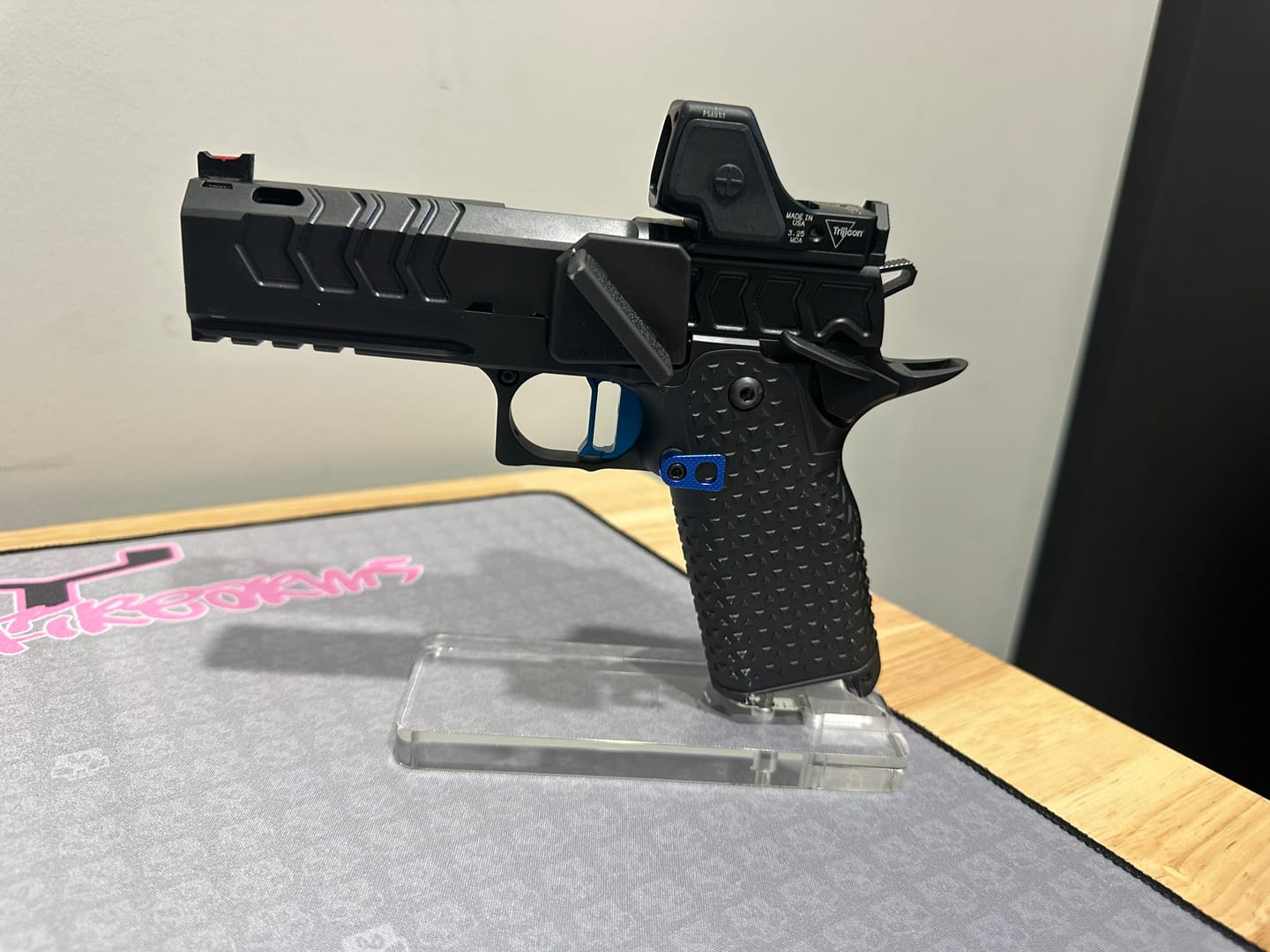 Customer photo review of 1911/2011 Extended Magazine Release | STI, Bul Armory Compatible
