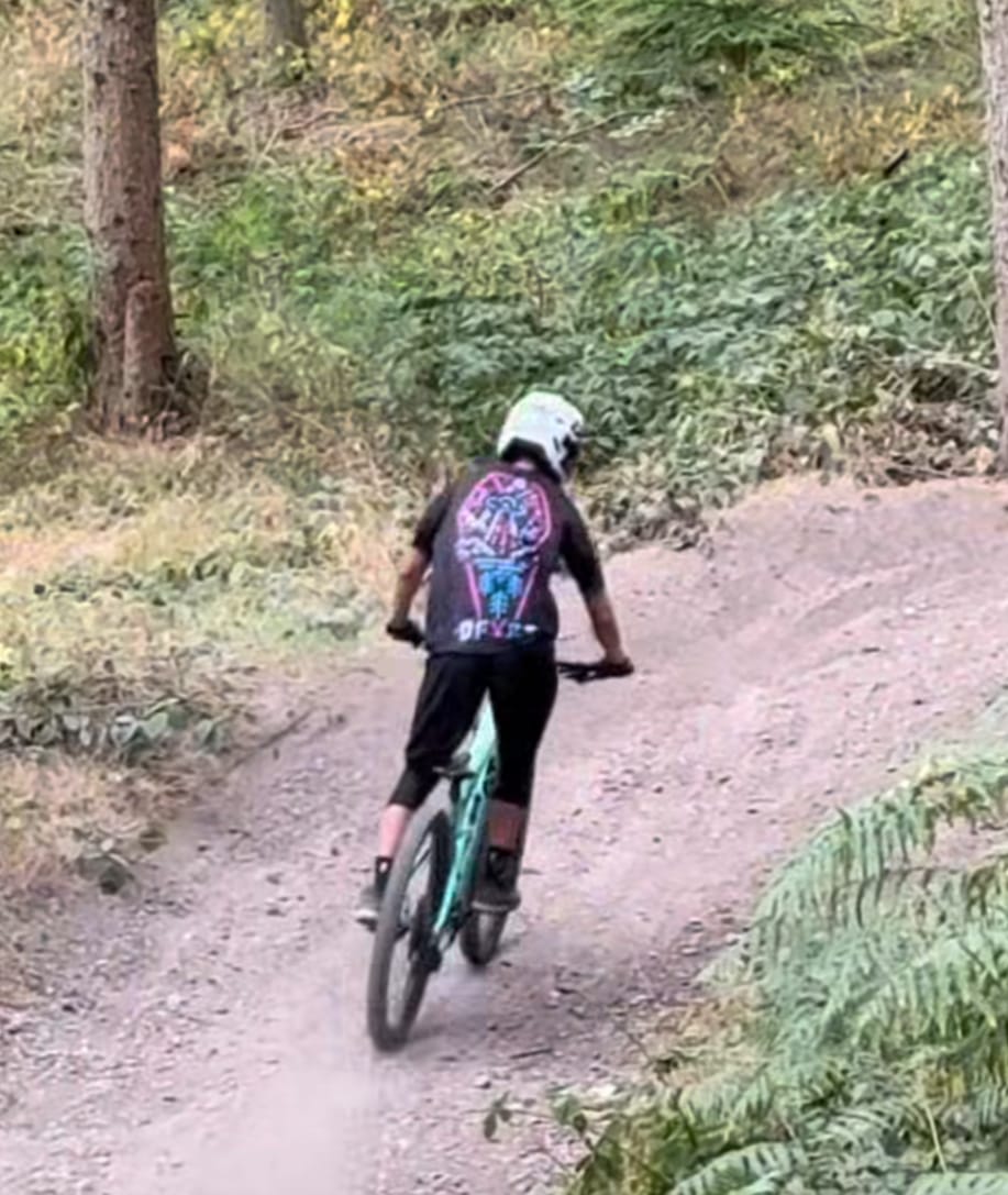 Customer photo review of Invasion | Short Sleeve | Flowteq™ Jersey