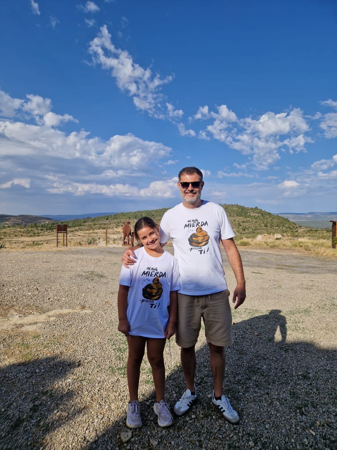Customer photo review of Camiseta "Una mierda para ti!"