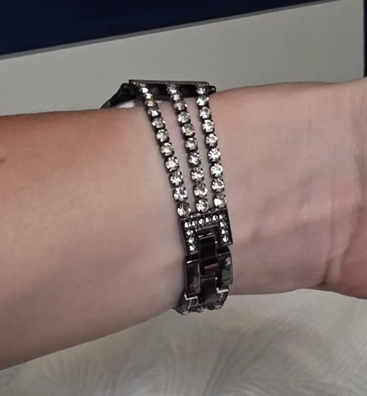 Customer photo review of Samsung Galaxy Stainless Steel Diamond Watch Band - 3/4/5/6/7/FE/8/9 Ultra2