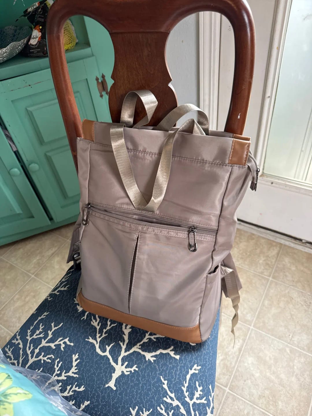 Customer photo review of Saco Mochila Mulher