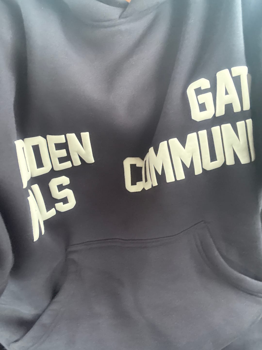 Customer photo review of GATED COMMUNITY HOODIE NAVY