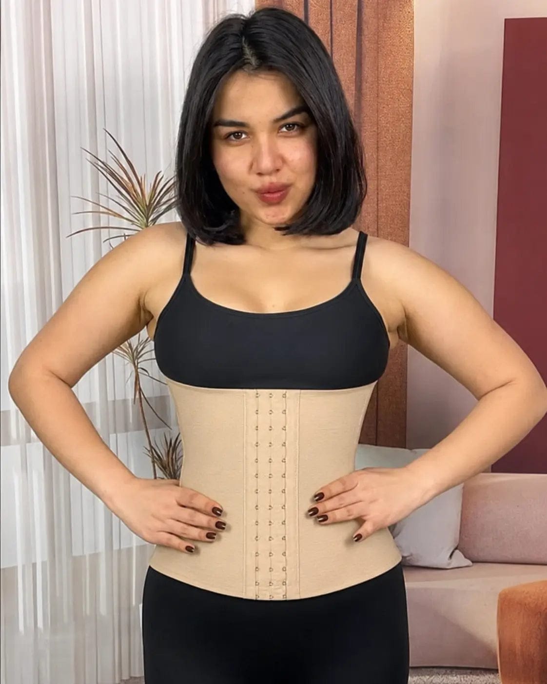 Customer photo review of High Compression Curved Boned Waist Trainer