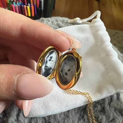 Customer photo review of Custom Photo Oval Locket Necklace