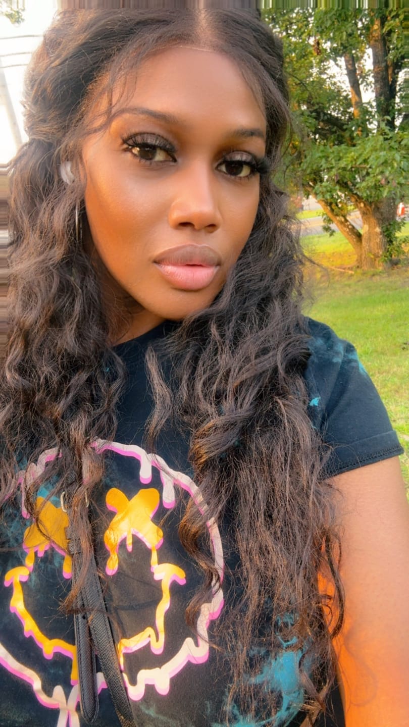 Customer photo review of Sensationnel What Lace Glueless 13x6 HD Lace Front Wig - ZION