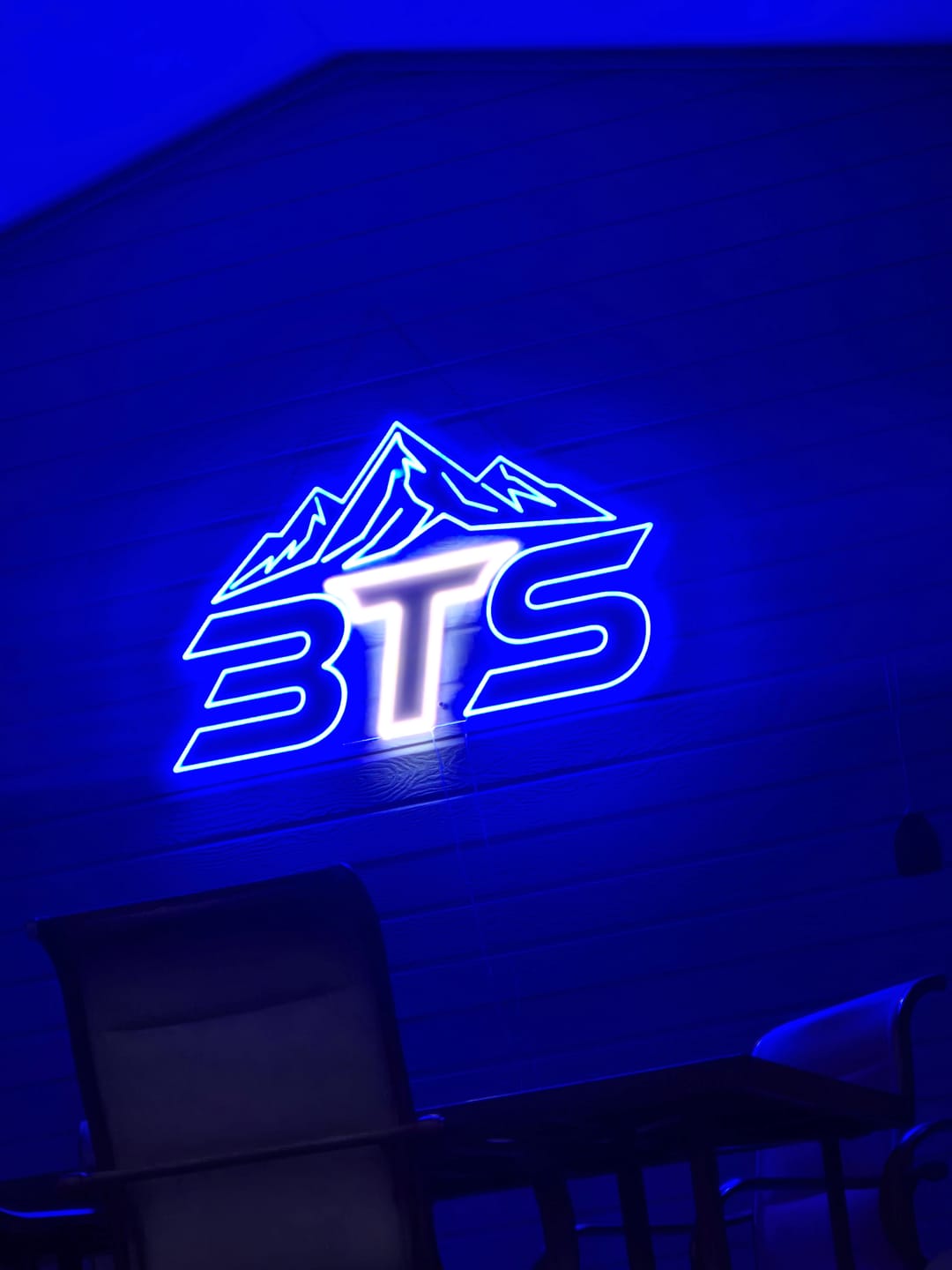 Customer photo review of 3TS | LED Neon Sign (waterproof)