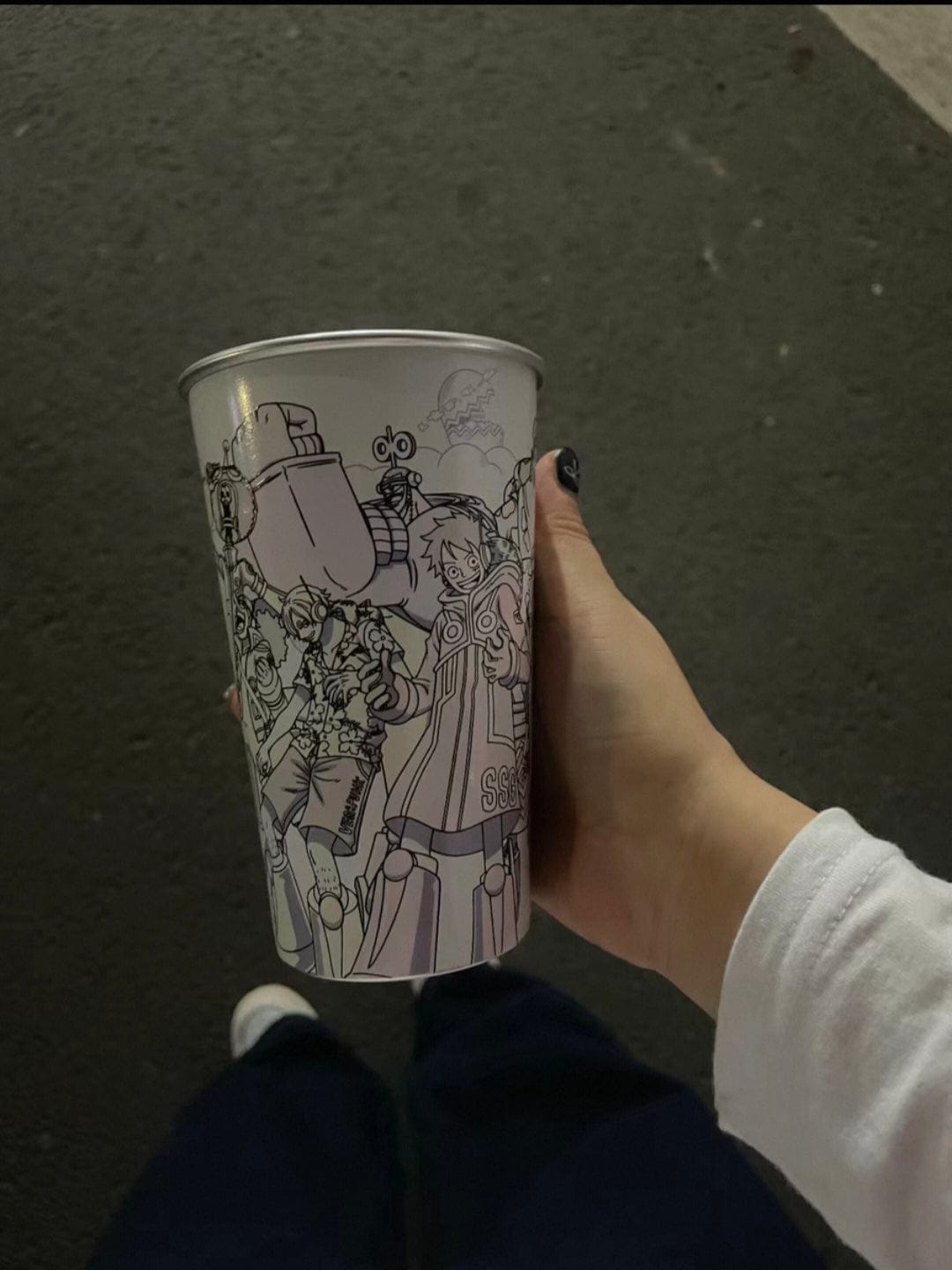Customer photo review of Limited Edition Egghead Strawhats Cold Sensitive Color Changing Cup