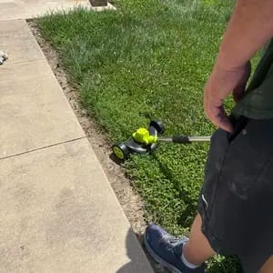 Customer photo review of 🌿⚡21V 3-in-1 Cordless String Trimmer, Edger & Mini Mower – 2 Batteries Included